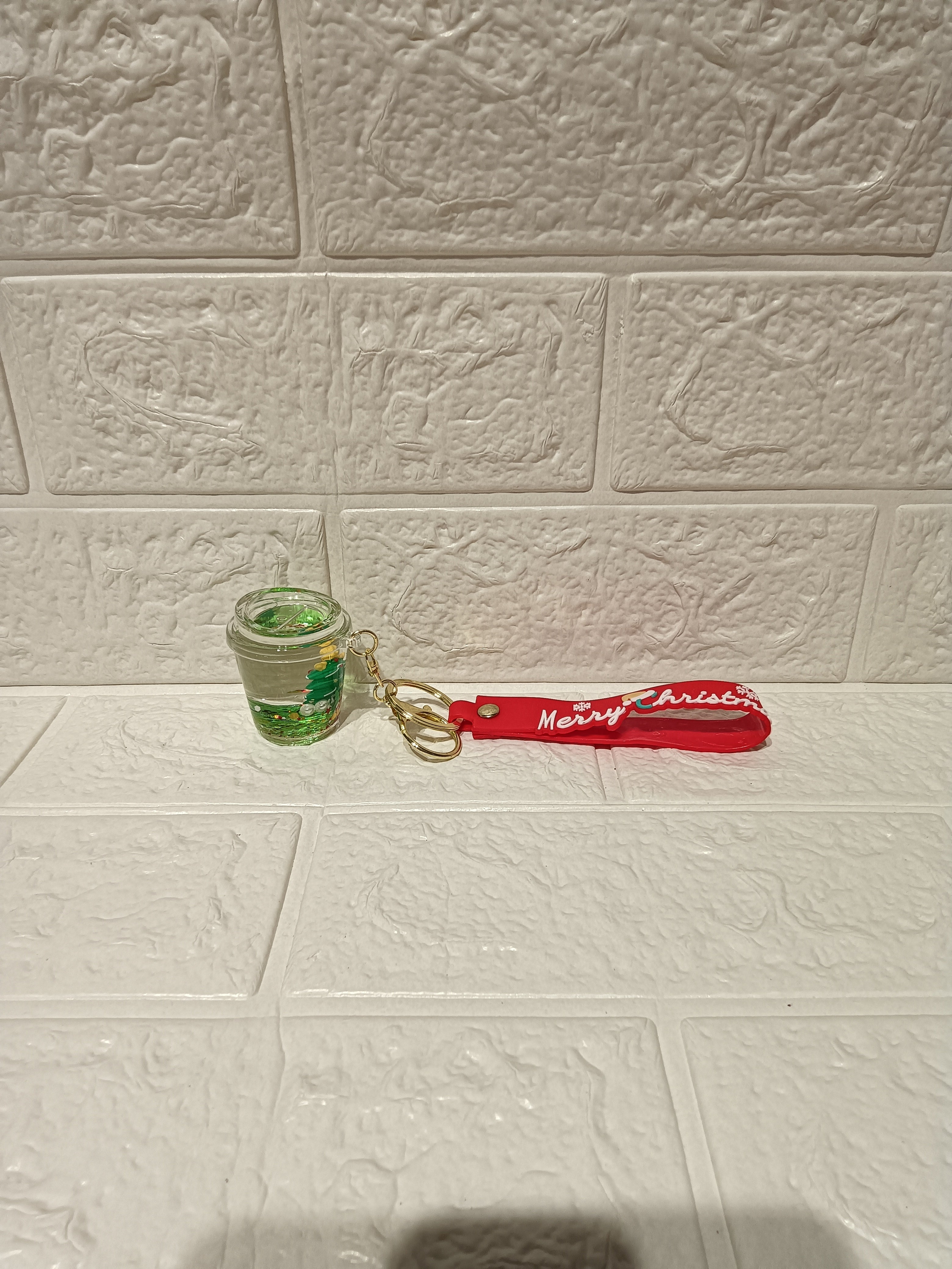 Christmas Theme Water Keychain